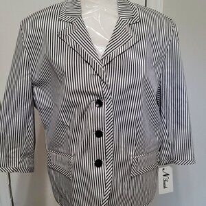 N Touch Single Breasted Black Stripe Blazer